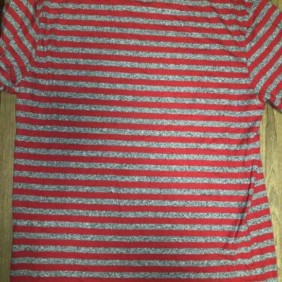 GUESS Originals T-Shirt Medium Red Gray Striped Logo Graphic Short Sleeve Mens - Picture 10 of 10